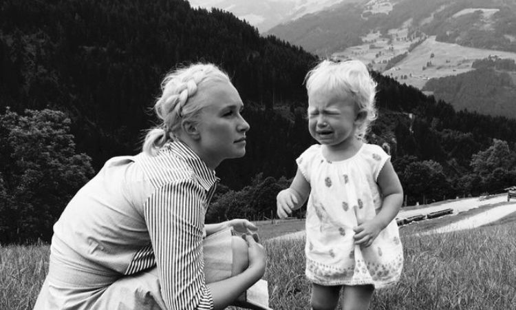 Kaya Evdokia Klitschko with her mother, Hayden Panettiere. 